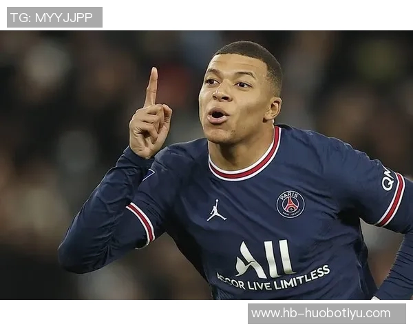 姆巴佩弟弟法甲崭露头角8场3球助球队紧追榜首庆祝动作致敬哥哥